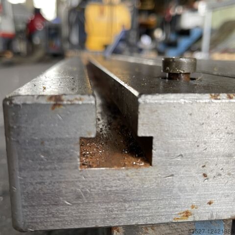 Aufspanntisch UNBEKANNT Maschinentisch 1000x475x145mm