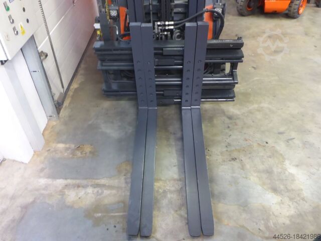 Elektro 4 Rad-Stapler Linde E20 PH-02