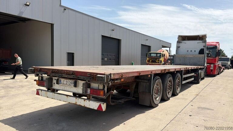Flatbed Schmitz Cargobull SK027PLUSFP (DISC BRAKES / MERCEDES AXLES)