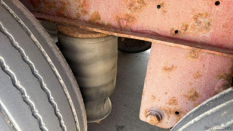 Flatbed Schmitz Cargobull SK027PLUSFP (DISC BRAKES / MERCEDES AXLES)