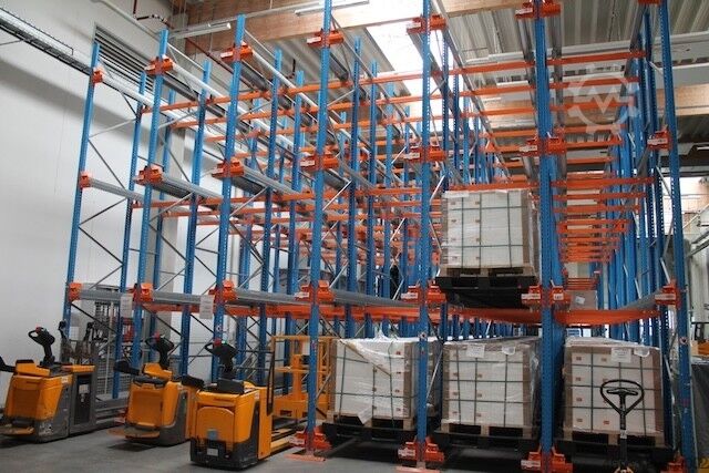 Hochregallager Stow Atlas Shuttle 3.1