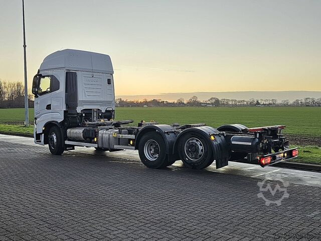 BDF system IVECO S-WAY AS440S51 DIESEL 6X2 INTARDER