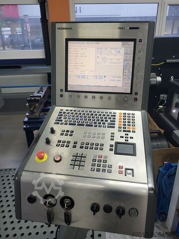 Bearbeitungszentrum - Universal DMG DMU 200 P