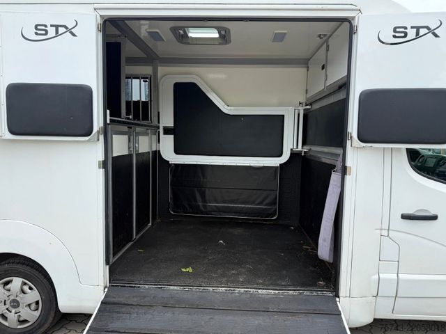 Livestock transporter RENAULT Master STX 3 Sitzer  Automatik Standard