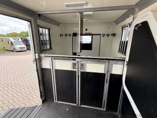Livestock transporter RENAULT Master STX 3 Sitzer  Automatik Standard