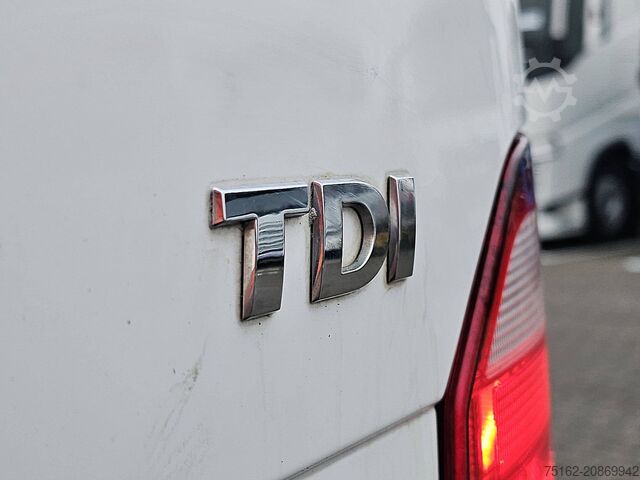 Passenger transportation VOLKSWAGEN TRANSPORTER 2.0 TDI L2H1 Combi 9p Airco!