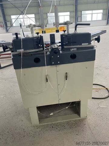 Eckverbindungspresse Elumatec EP124