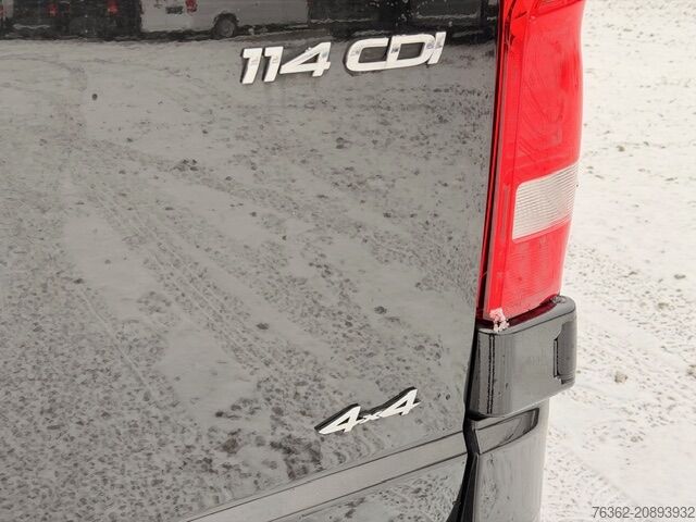 Minibus Mercedes-Benz Vito Tourer 114 CDI Pro 4x4 lang 9-Sitze