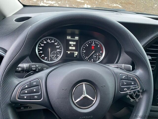 Minibus Mercedes-Benz Vito Tourer 114 CDI Pro 4x4 lang 9-Sitze