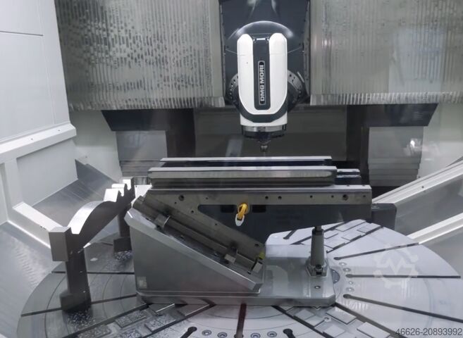Vertikales Bearbeitungszentrum DMG MORI DMC 210 FD