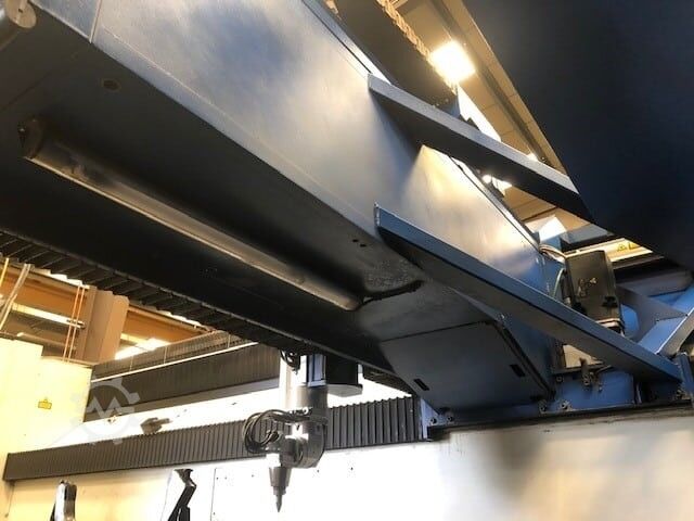 5-Achs Laserschneidmaschine TRUMPF TLC Cut 5