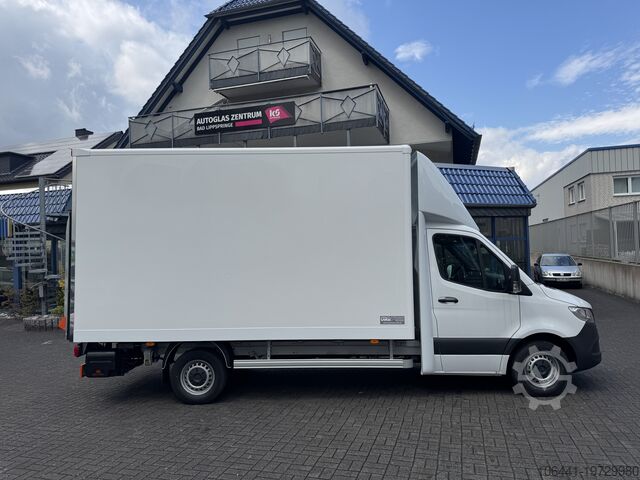 Suitcase MERCEDES-BENZ Sprinter 317 Kofferaufbau LBW