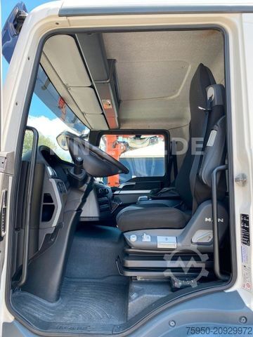 Box truck MAN TGM 18.290 KOFFER RENNSPORT WOHNABTEIL LBW 3t