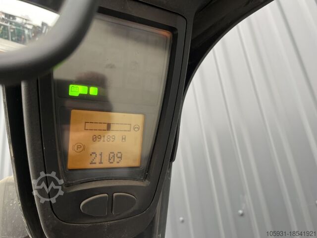 Electric 3-wheel forklift Linde E16C-02