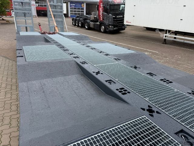 Wrecker VOLVO Arbeitsbühnen Baumaschinentransporter mit Rampen