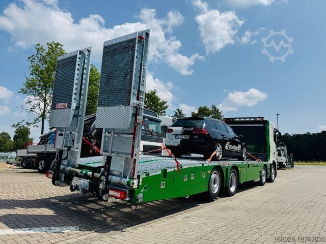 Wrecker VOLVO Arbeitsbühnen Baumaschinentransporter mit Rampen