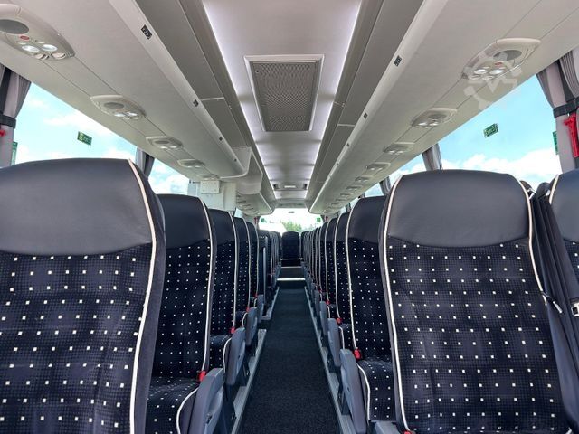 Reisebus SCANIA Touring 4x2 HD