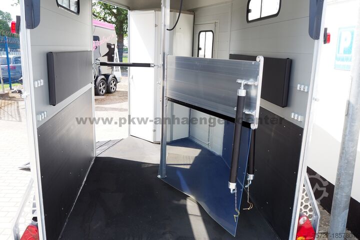 Horse trailer Cheval Liberté TOURING-COUNTRY Pferdeanhänger SK Front