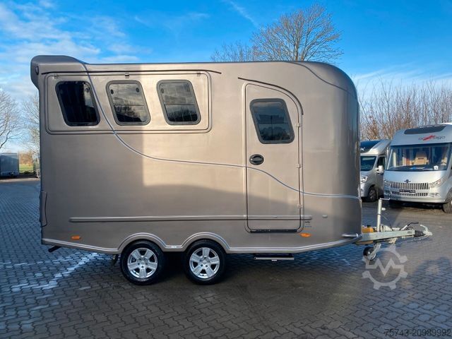 Horse transport trailer  ANKA  3,5t   XXL Wohn. Dusche