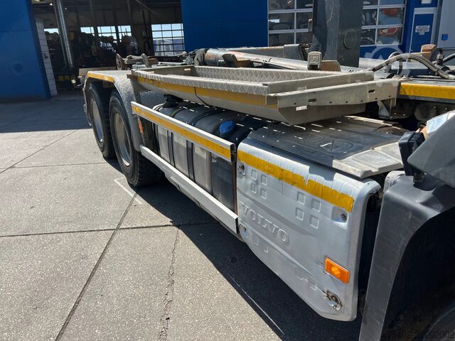 Hakenarmsystem Volvo FMX 420 / 6x4 / Hookarm 20T / Steel Spring