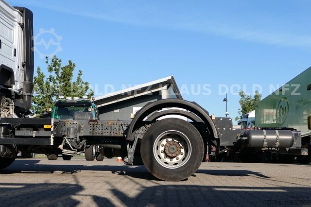LKW-Fahrgestell MERCEDES-BENZ ANTOS 1851 Fahrgestell Retarder Vollluft ADR