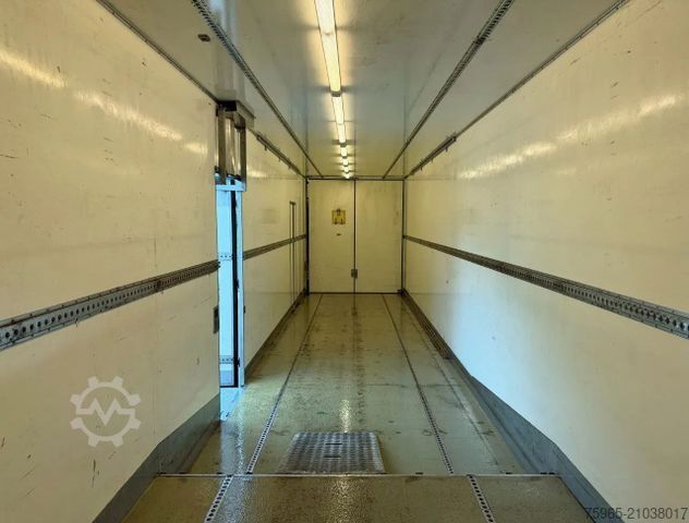 Standard tractor unit DAF XF 430 SSC TRS GENSET 628.000 KM + THEO MULDER B