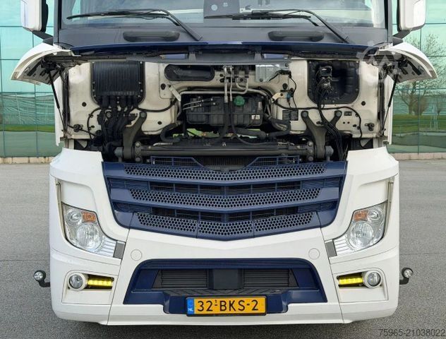 Standard tractor unit MERCEDES-BENZ Actros 2645 GIGA SPACE 6X2 769.500 KM SUPER COND