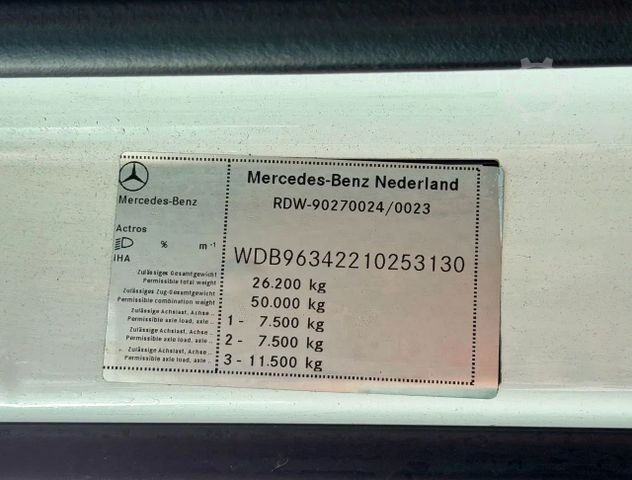 Standard tractor unit MERCEDES-BENZ Actros 2645 GIGA SPACE 6X2 769.500 KM SUPER COND