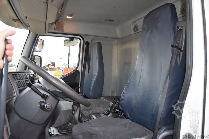 Suitcase Volvo FE 300