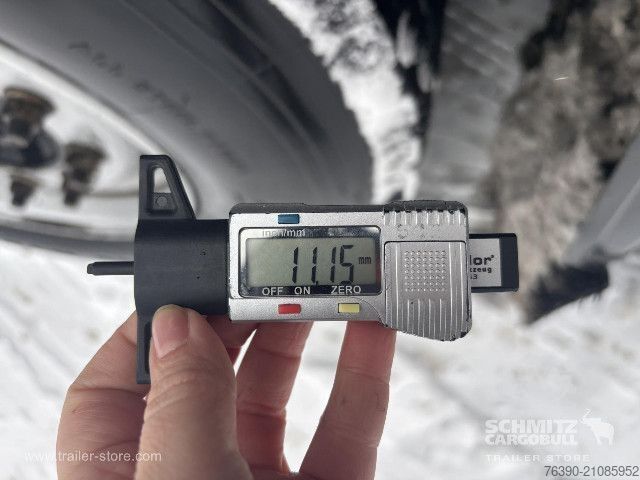 Auflieger mit Pritsche & Plane Schmitz Cargobull Semitrailer Curtainsider Standard