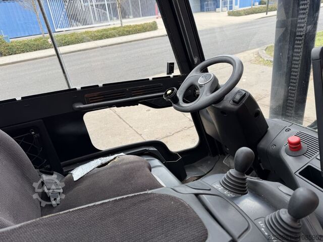 Elektro 4 Rad-Stapler Linde E25L-01