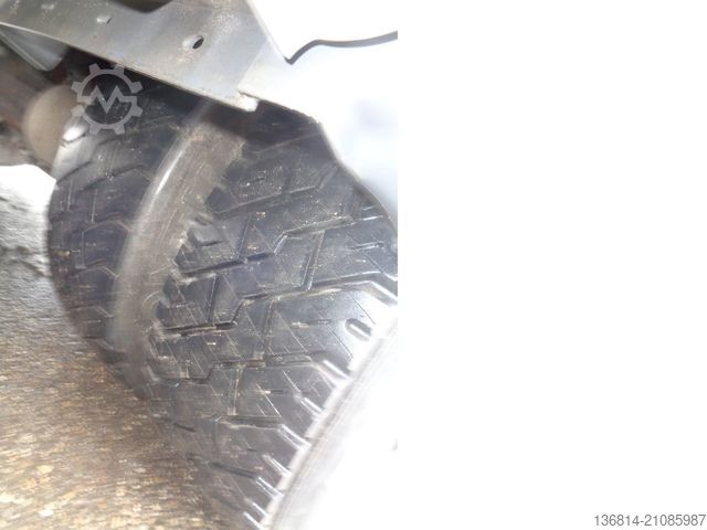 LKW mit Getränkeaufbau MERCEDES-BENZ Atego 1223 L 5,8 M Schwenkwand RFK Spurassi