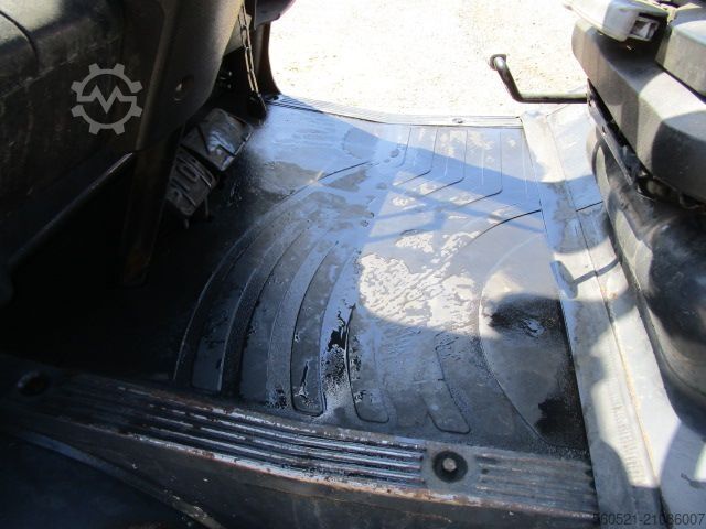 Dieselstapler Linde H25D-02 - Triplex-Freihub 4,7m + Seitenschieber