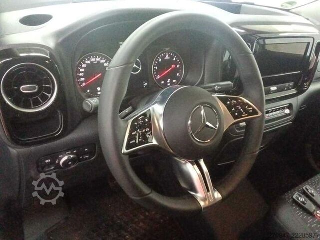Kleinbus MERCEDES-BENZ Vito 119 Tourer PRO 4x4 lang STANDHZ AHK PDC KAM
