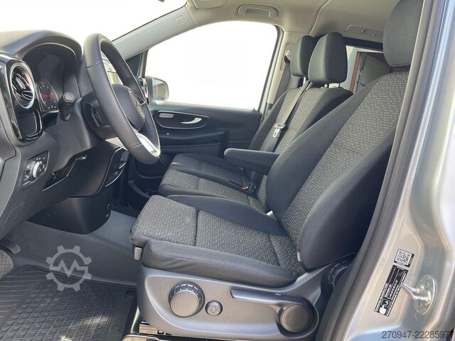 Minibus MERCEDES-BENZ Vito 119 Tourer PRO 4x4 XL STANDHZ AHK PDC KAM