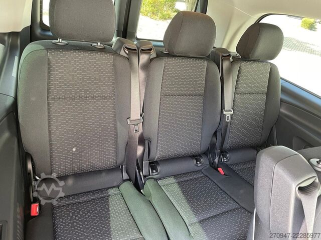 Minibus MERCEDES-BENZ Vito 119 Tourer PRO 4x4 XL STANDHZ AHK PDC KAM