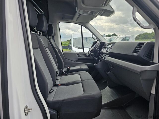High top van VW Crafter 35 Kasten MR Holzladeboden TEMPOMAT PDC