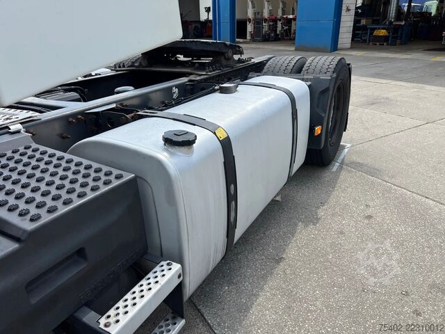 Standard-SZM Renault T HIGH 440 Comfort / 2x Tank / Stand Clima