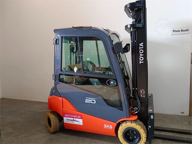 Forklift Toyota 8FBM20T