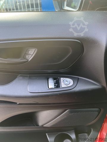 Kastenwagen MERCEDES-BENZ Vito 114 EXTRALANG 6G KLIMA SCHRÄNKE/REGALEN AHK