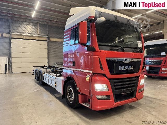 Gefahrgut LKW MAN TGX 26.500 6X2-2 LL