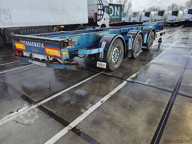 Containertransport RENDERS CHASSIS