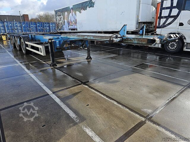 Containertransport RENDERS CHASSIS