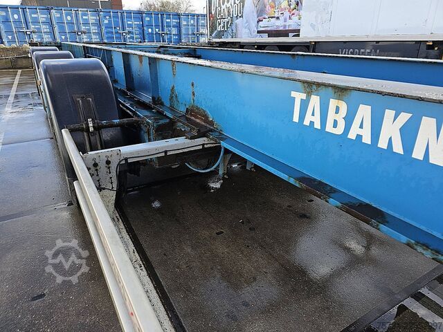 Containertransport RENDERS CHASSIS