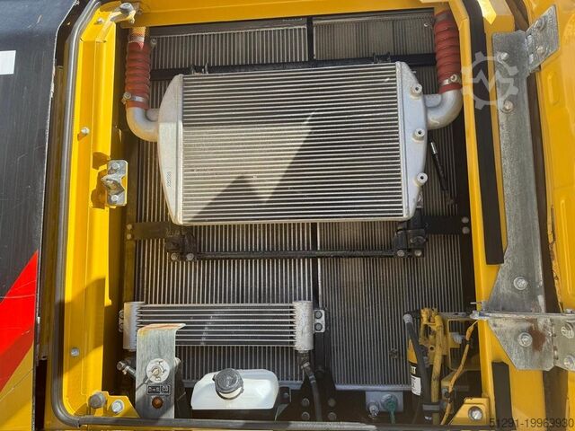 Kettenbagger Caterpillar 326F LN