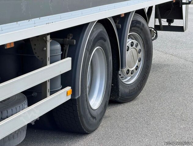 Box truck DAF CF 85.360 FAN EURO 5 AIRCO HEIWO ISOLATED BOX DH
