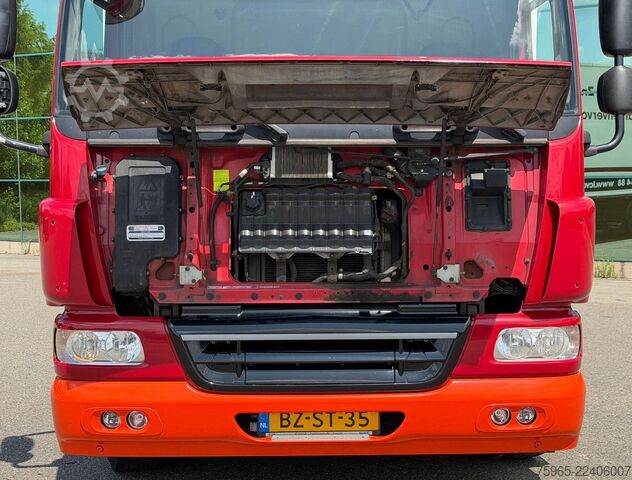 Box truck DAF CF 75.310 EURO 5 FT BURGERS BOX TAIL LIFT AIRCO