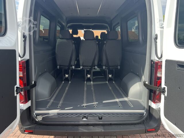 Minibus RENAULT Master XDD 170PS Kombi 9 Sitze