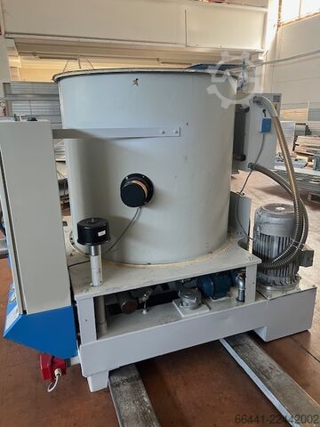 Brikettierpresse mit einer Leistung von 140 kg/h CO.MAT.FER DIN 140 N