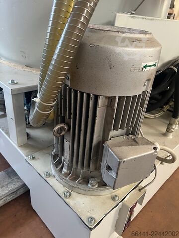 Brikettierpresse mit einer Leistung von 140 kg/h CO.MAT.FER DIN 140 N